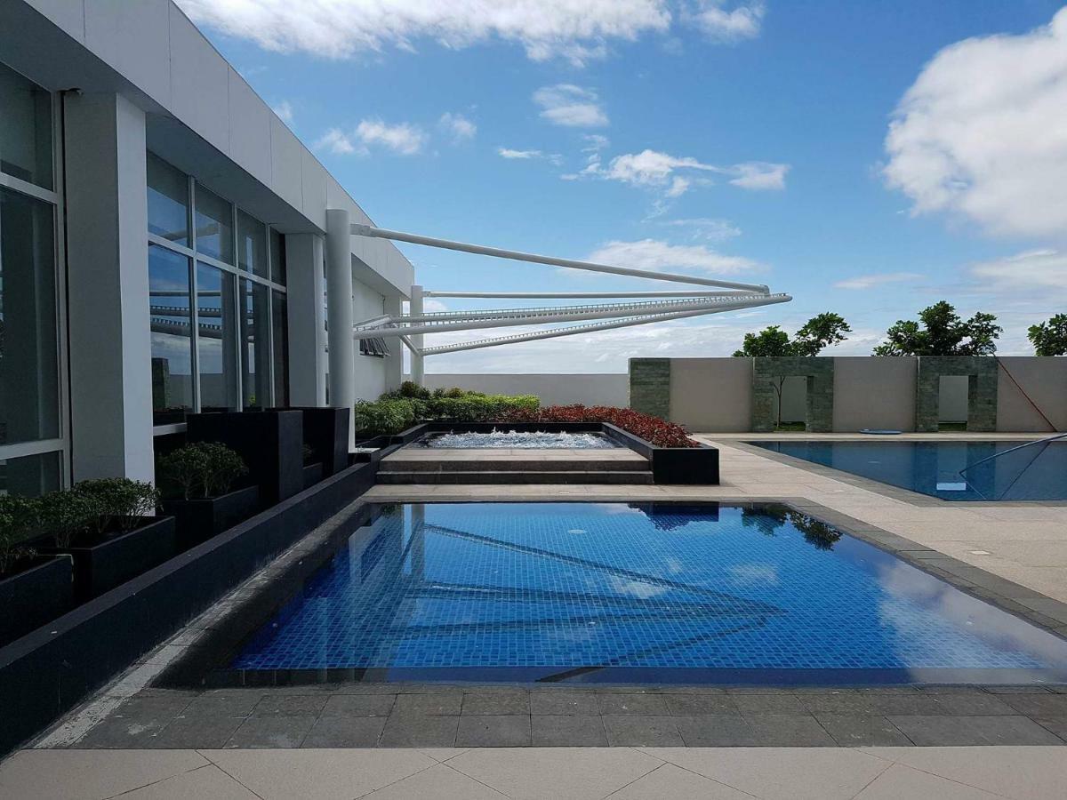 Apartment Sea View At Mactan Newtown Lapu-Lapu City Zewnętrze zdjęcie